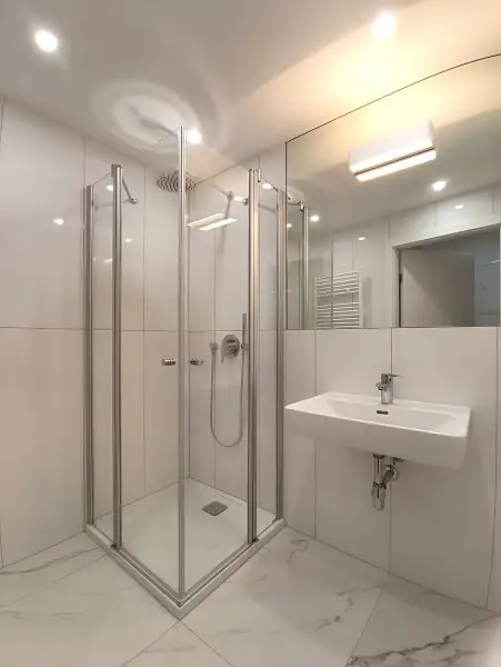 Moderne Dachgeschoss-Wohnung mit Freifläche in Bestlage! Nähe U4 Margaretengürtel & Pilgramgasse! Verfügbar ab 01.02.2026!