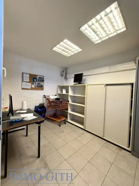 950 m² Lager + 355 m² Büro in 1230 Wien (Talpagasse) zu mieten! – Top-Anbindung, videoüberwacht, flexibel nutzbar