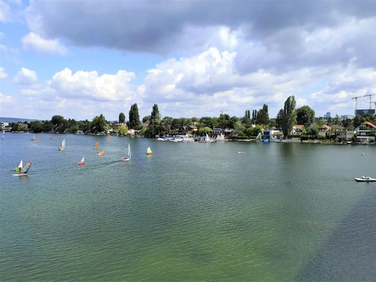 Modern, hell, großer Balkon und Alte Donau ums Eck! -2 Zimmer mit guter Anbindung