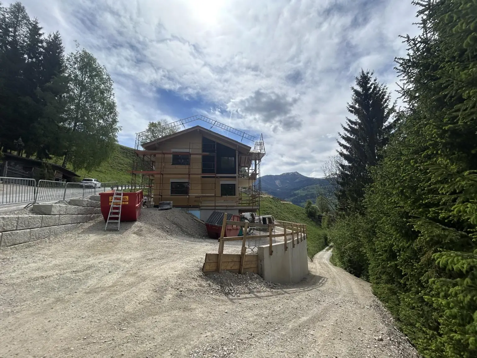 Die Arbeiten laufen auf Hochtouren.. (9)