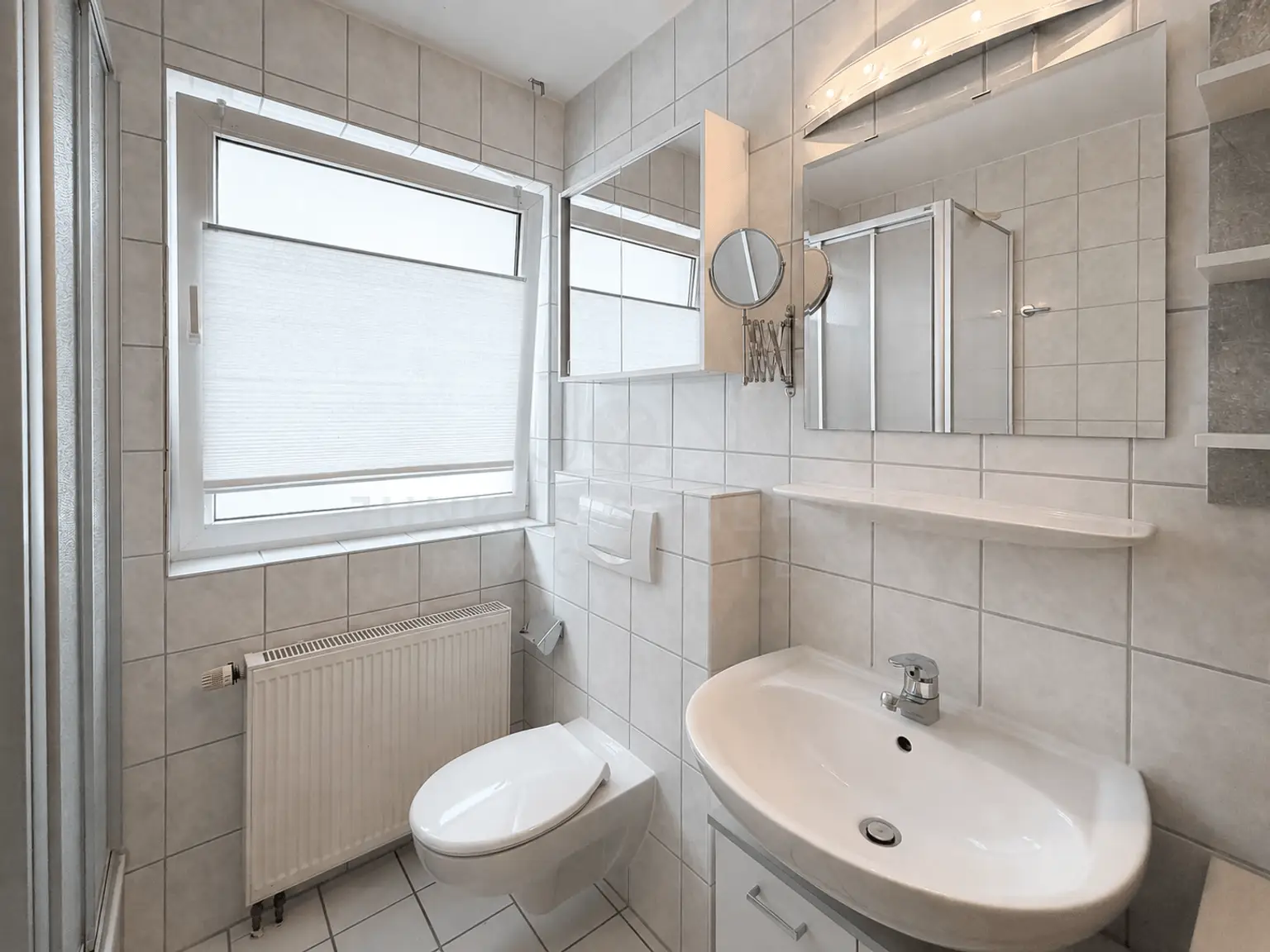 Badezimmer OG Re