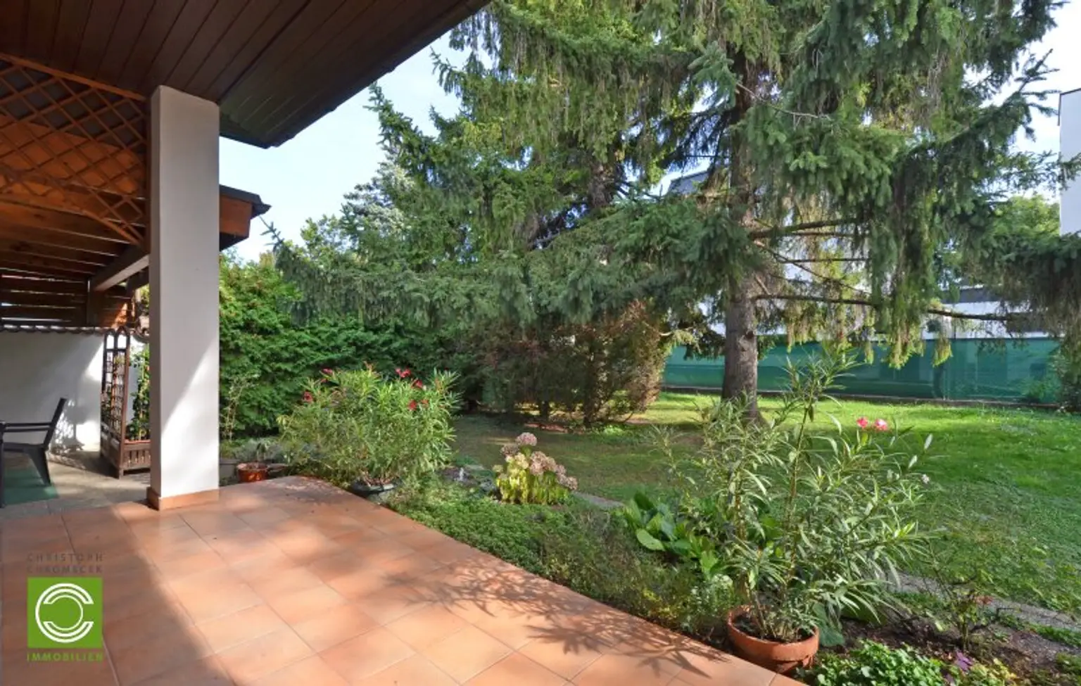 CHRISTOPH CHROMECEK IMMOBILIEN - PERCHTOLDSDORF - Erstklassiger Bungalow auf ruhigem Eckgrundstück!