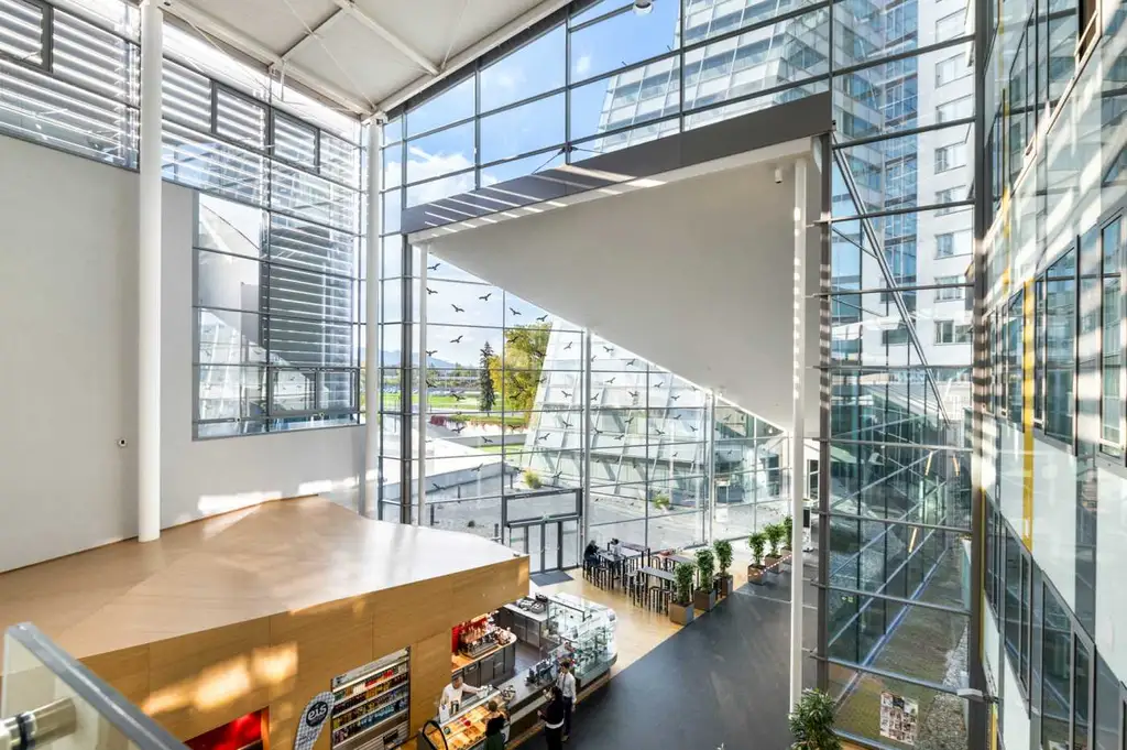 Top moderne & voll Ausgestattete Büroflächen in der Siemensstraße zu mieten!