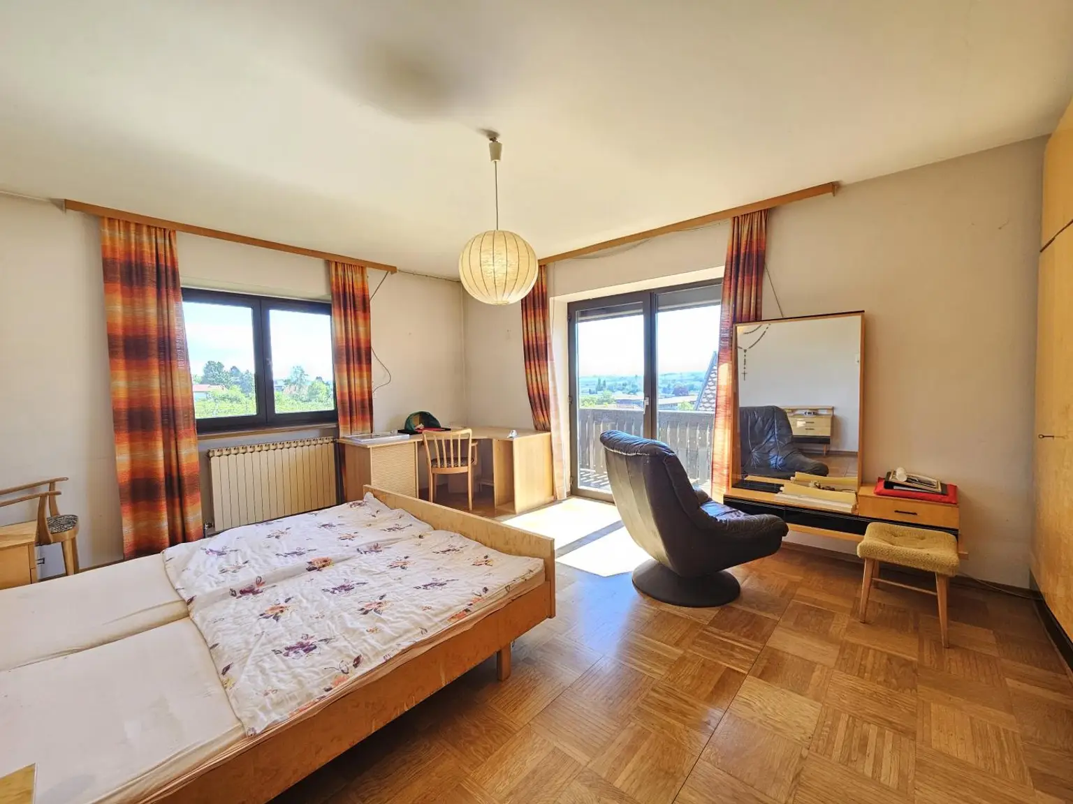 Schlafzimmer OG