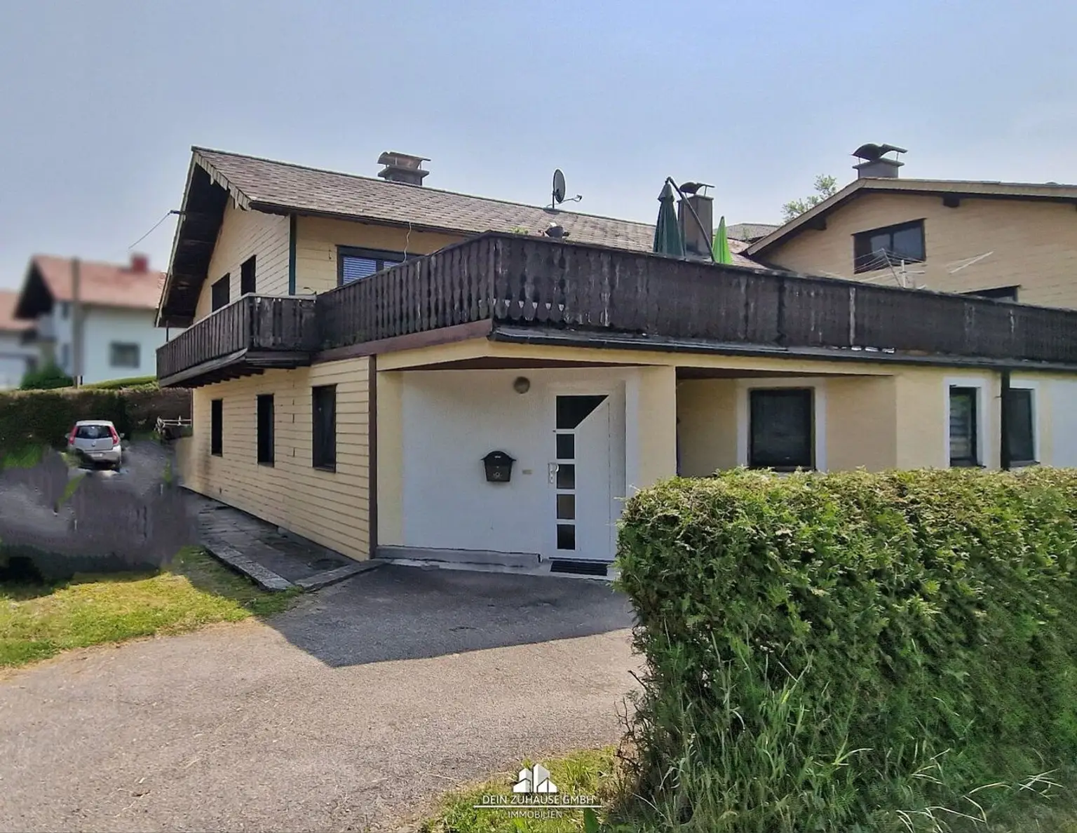 DEIN ZUHAUSE präsentiert: Wohngebäude in Vöcklamarkt als Investment