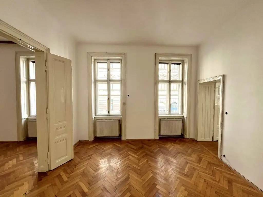 4 -Zimmer Altbauwohnung Nähe Cottageviertel