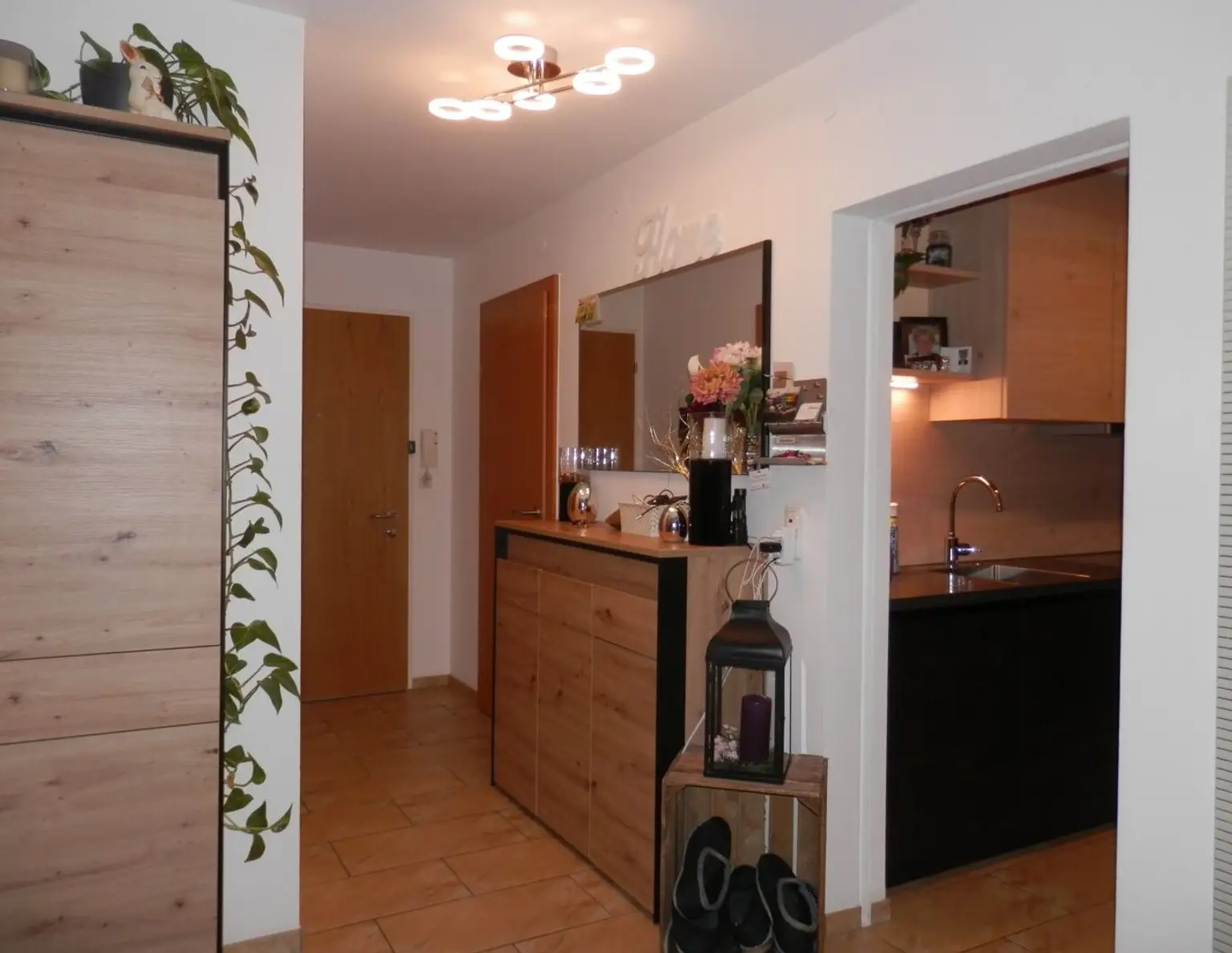 Wohnhighlight mit Top-Ausstattung - 4-Zimmer-Wohnung mit Balkon & Einzelgarage!