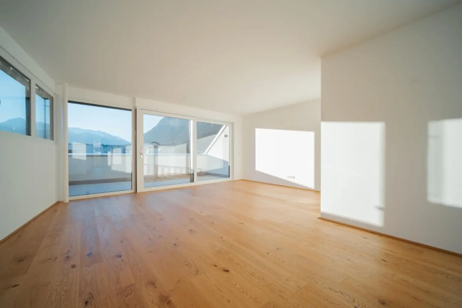 Auf höchstem Niveau: Dachgeschosswohnung in Hötting