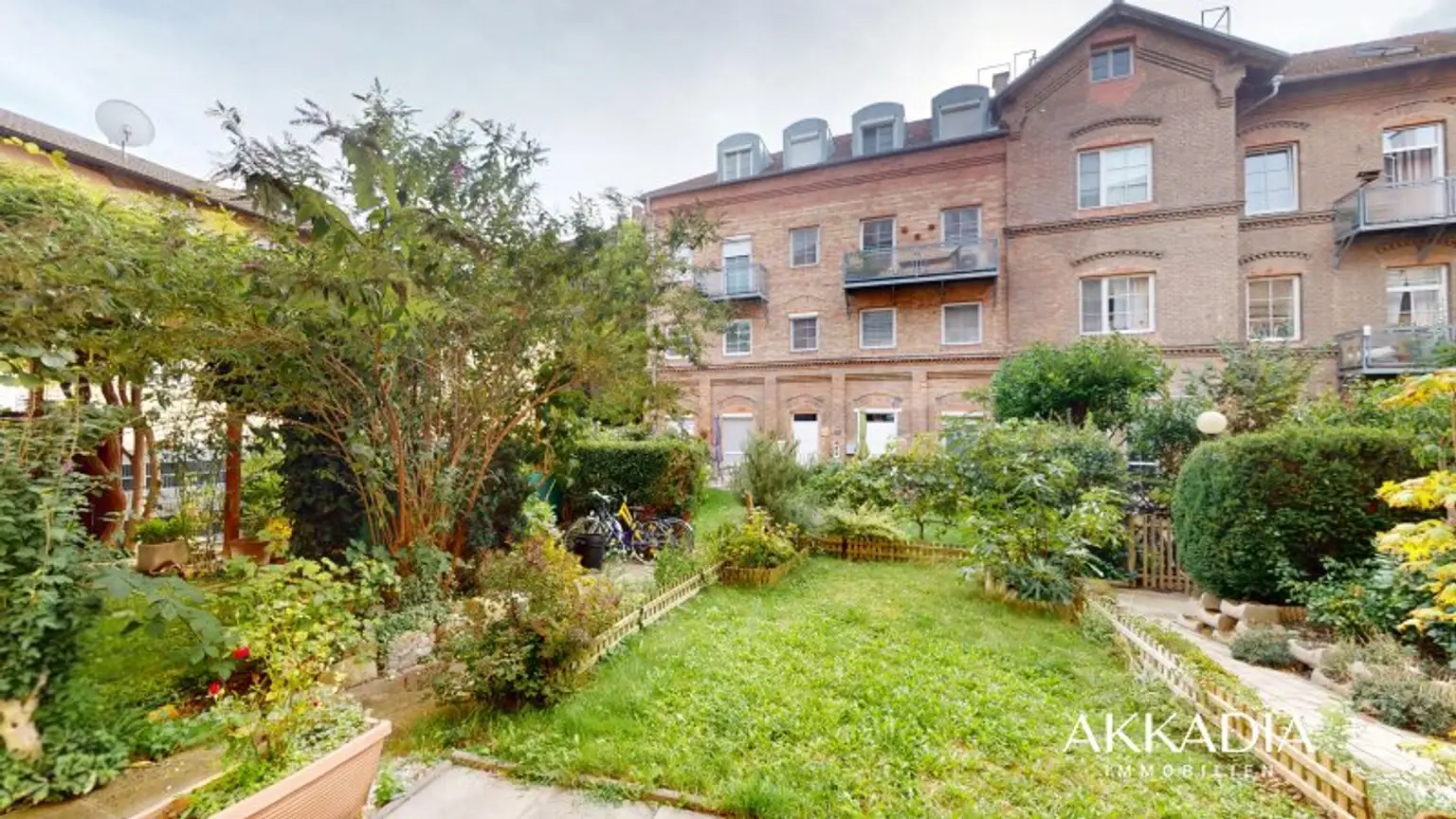 Maisonette-Wohnung mit Terrasse & Garten in zentraler Lage von Korneuburg – Wohnen im generalsanierten Backsteinbau