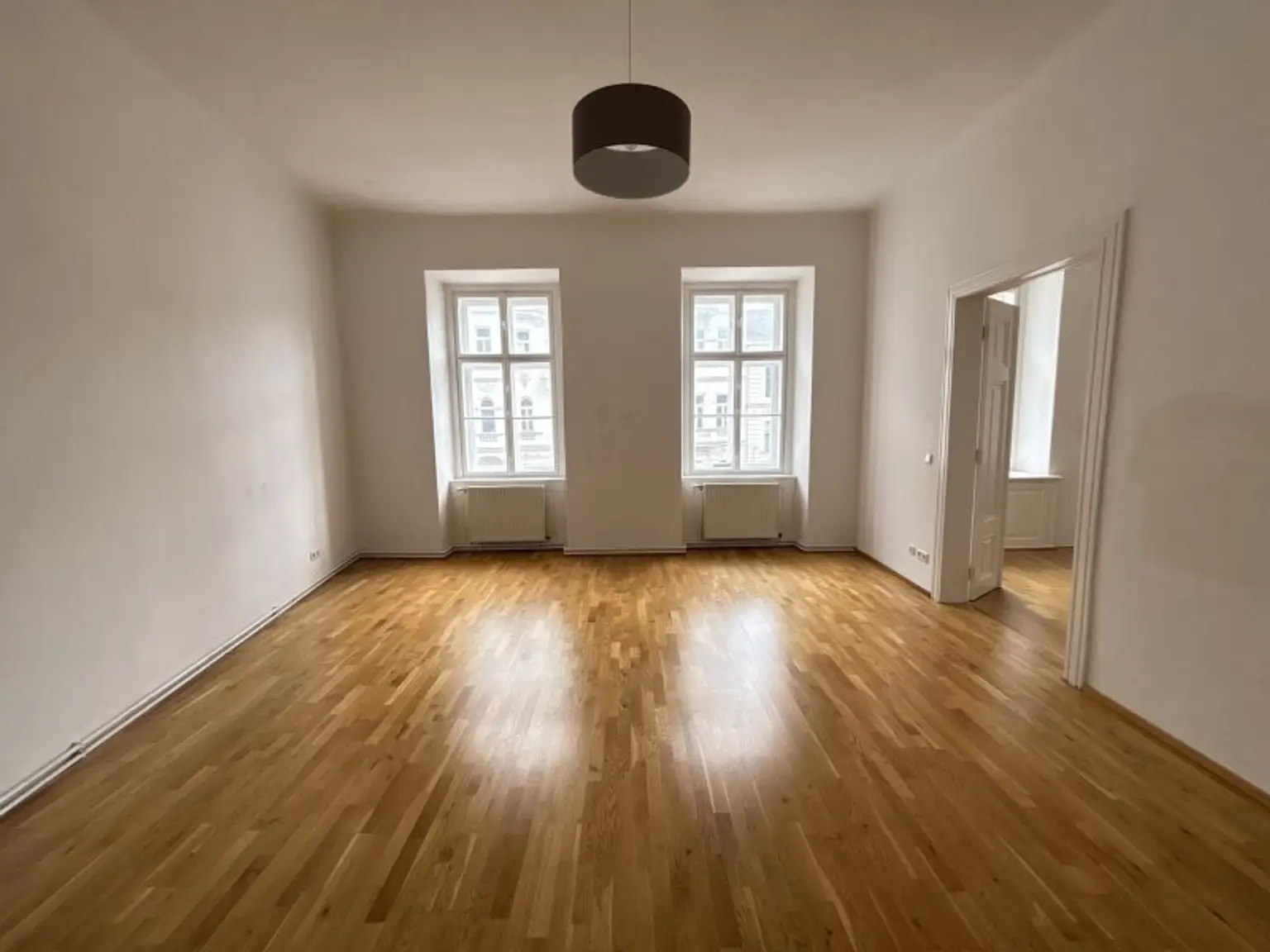 Im Herzen vom ALSERGRUND + GERÄUMIGE 4 Zimmer-Wohnung + nahe ARNE-KARLSSON-PARK!