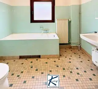 Badezimmer EG