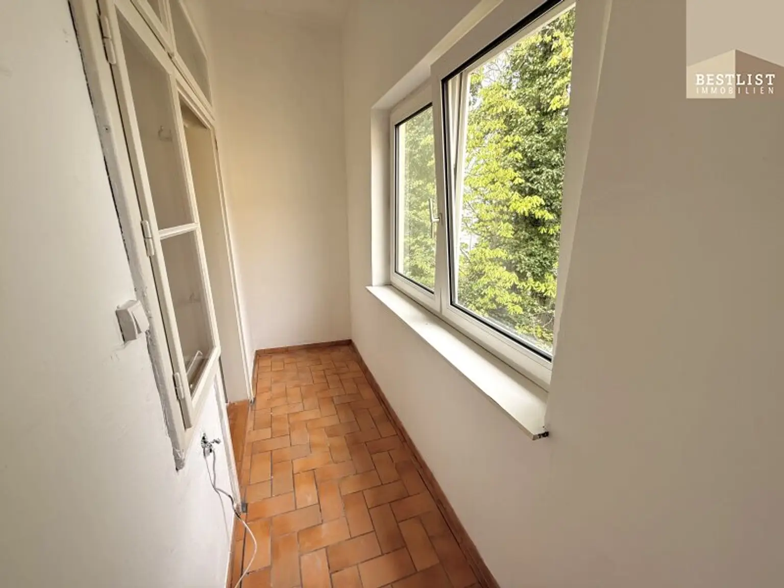 Attraktives Zinshaus mit Gewerbefläche und Wohnmöglichkeit in bester Lage!