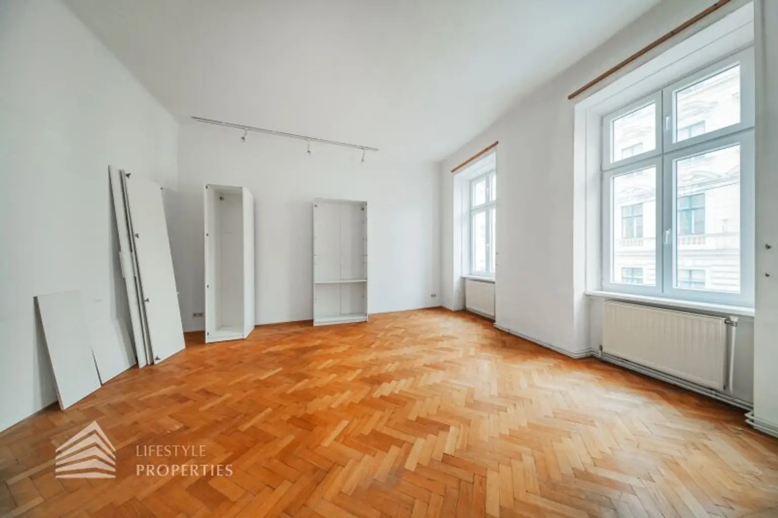 Helle 4-Zimmer Wohnung, Nähe Kutschkermarkt