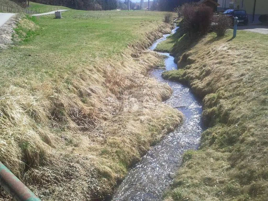 BAUGRUND  IN RUHIGER LAGE