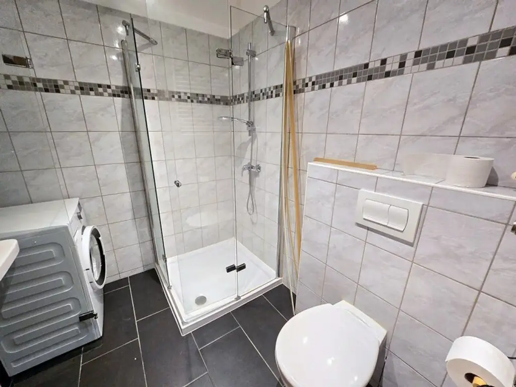***HELLES LOFT *** KFZ STELLPLATZ *** GEMEINSCHAFTSGARTEN ***