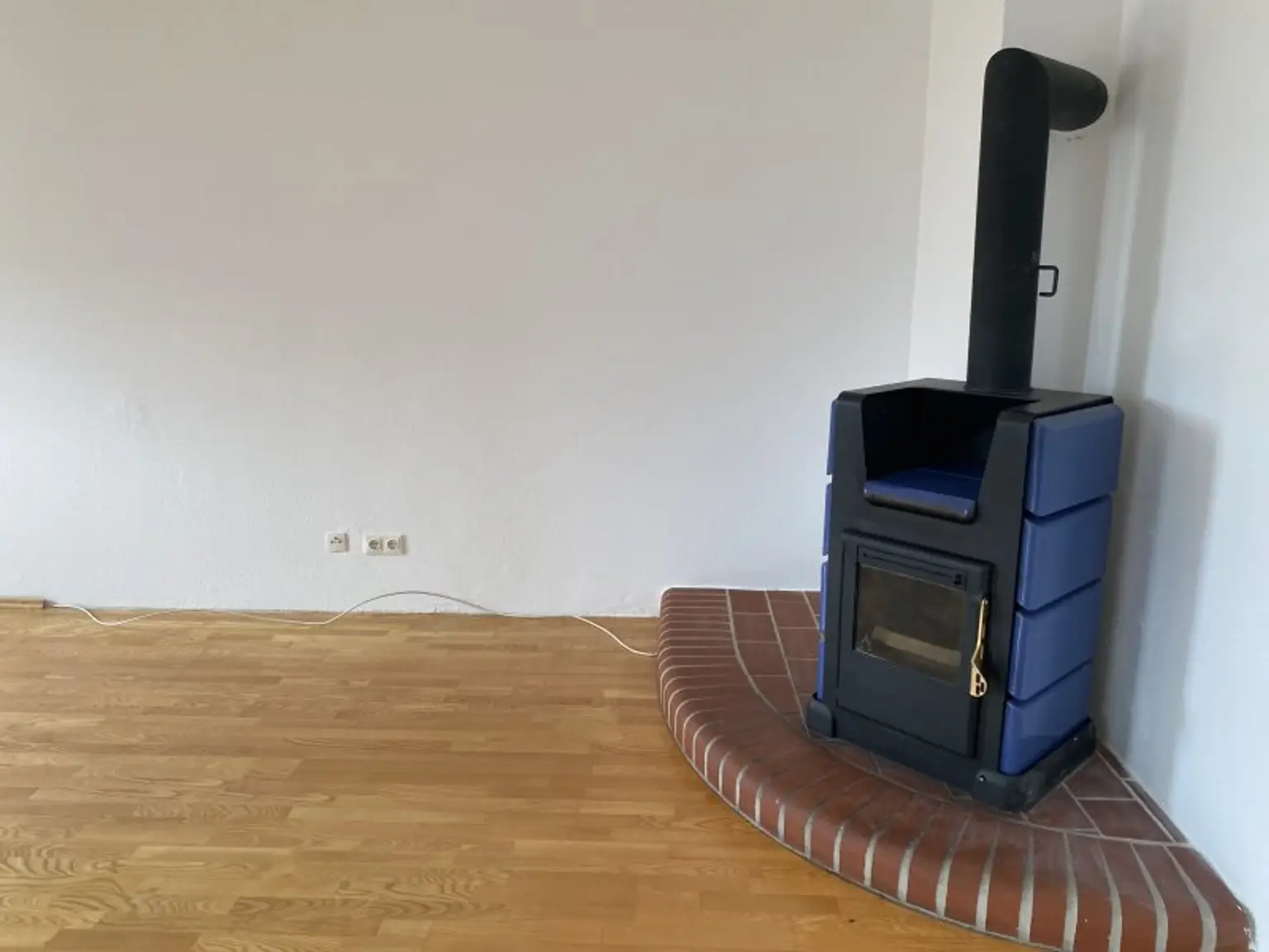 Helle, sehr gepflegte Mietwohnung in ruhiger Aussichtslage