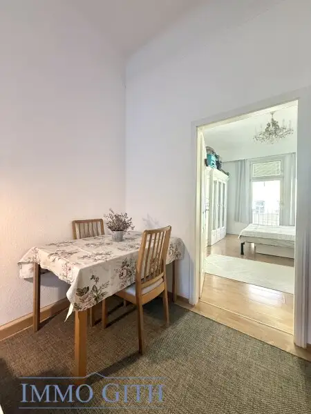 HELL, GEMÜTLICH & GUT VERMIETET – GEPFLEGTE 2-ZIMMER-WOHNUNG MIT BALKON IN SIMMERING ZU KAUFEN!