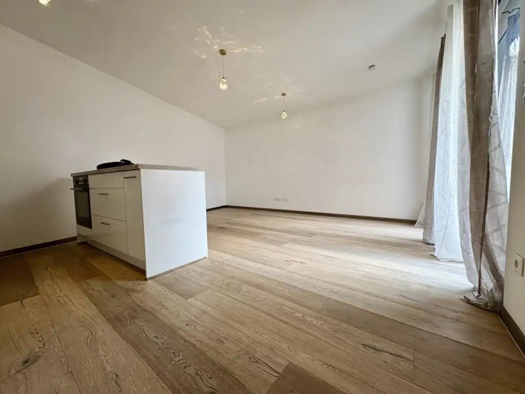 Stadt trifft Natur - Elegante 2-Zimmer Wohnung mit Klimaanlage, Sauna & Terrasse