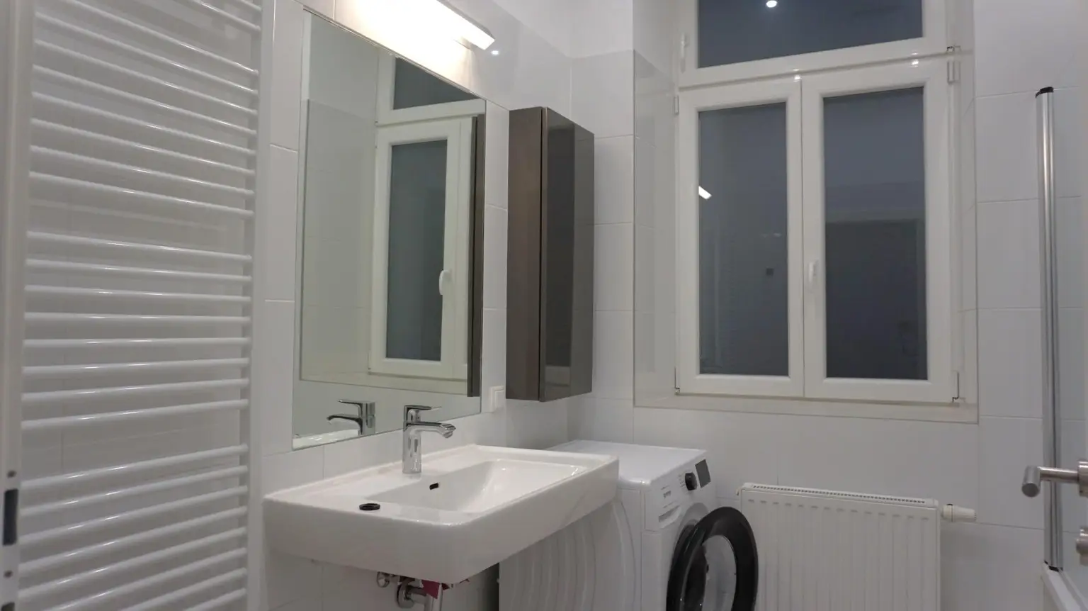 1050 Wien Altbaujuwel! Generalsanierte 3-Zimmer-Wohnung Nähe Naschmarkt