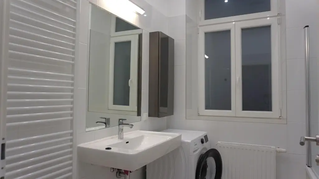 1050 Wien Altbaujuwel! Generalsanierte 3-Zimmer-Wohnung Nähe Naschmarkt