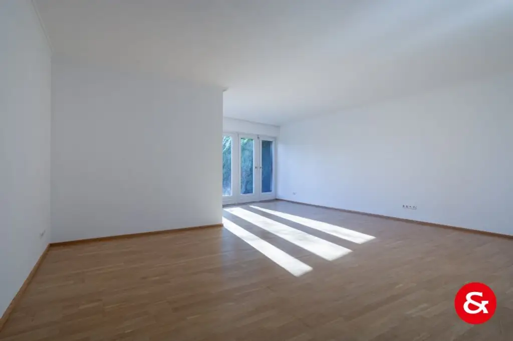 UNBEFRISTETE Gartenwohnung mit Garage in Grünruhelage!