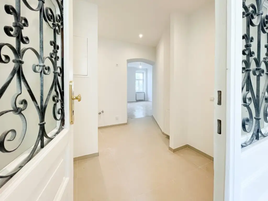 U3 "Hütteldorfer Straße": schön sanierte 2-Zimmerwohnung inkl. neuer Küche