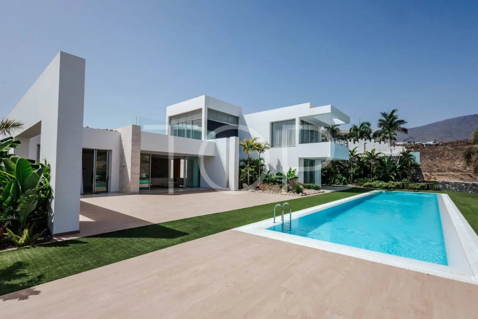 villa-arizona-pool-side1