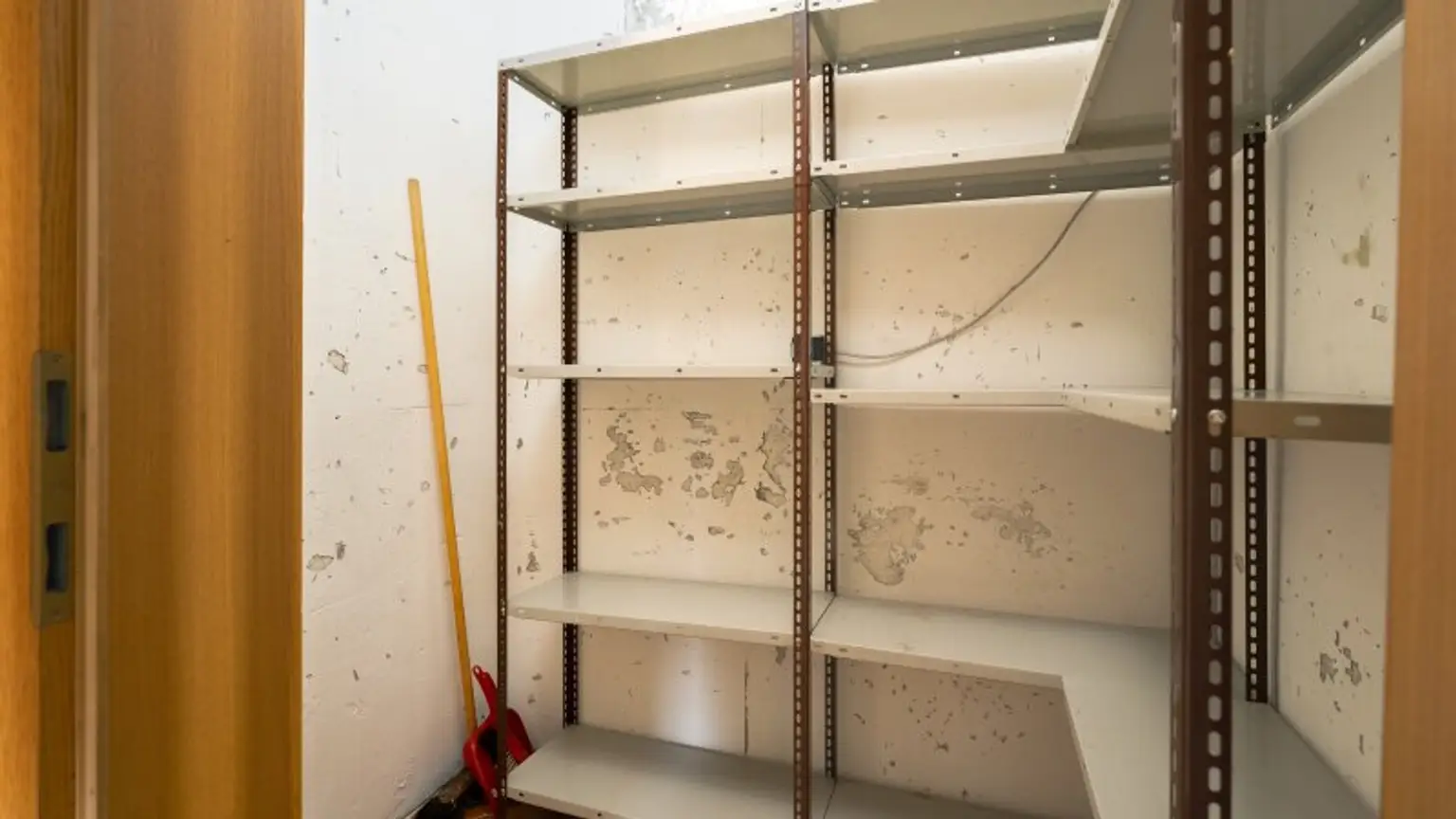 Ihr Haus in Probstdorf: Einfamilienhaus mit Terrasse, Garage und viel Potential!