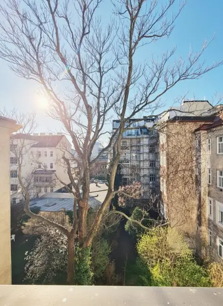 ++NEU++ Exklusive 3-Zimmer Altbauwohnung mit bewilligtem Balkon und High-End Ausstattung in TOP-Location im 9. Bezirk!