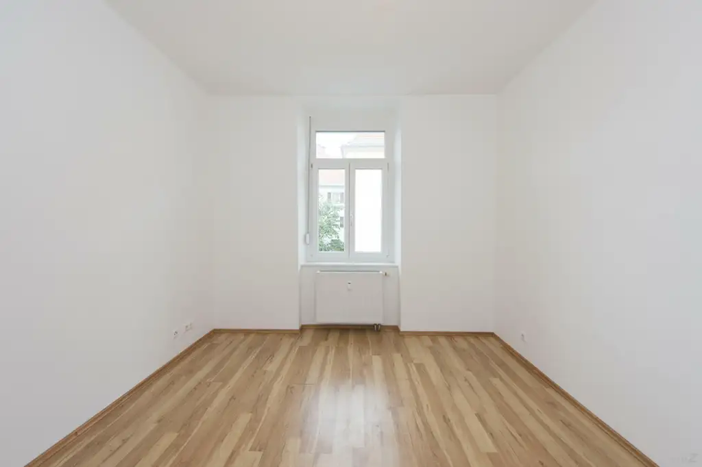 Sehr helle und moderne 2-Zimmer Wohnung mit Balkon - ab sofort verfügbar!