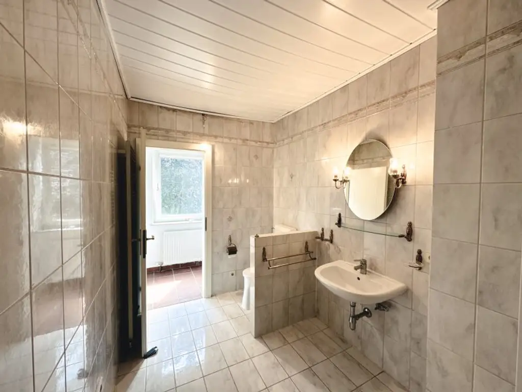 Charmantes Reihenhaus in ruhiger Innenstadtlage in Ternitz zu verkaufen! Ihr neues Zuhause oder hervorragendes Investment!