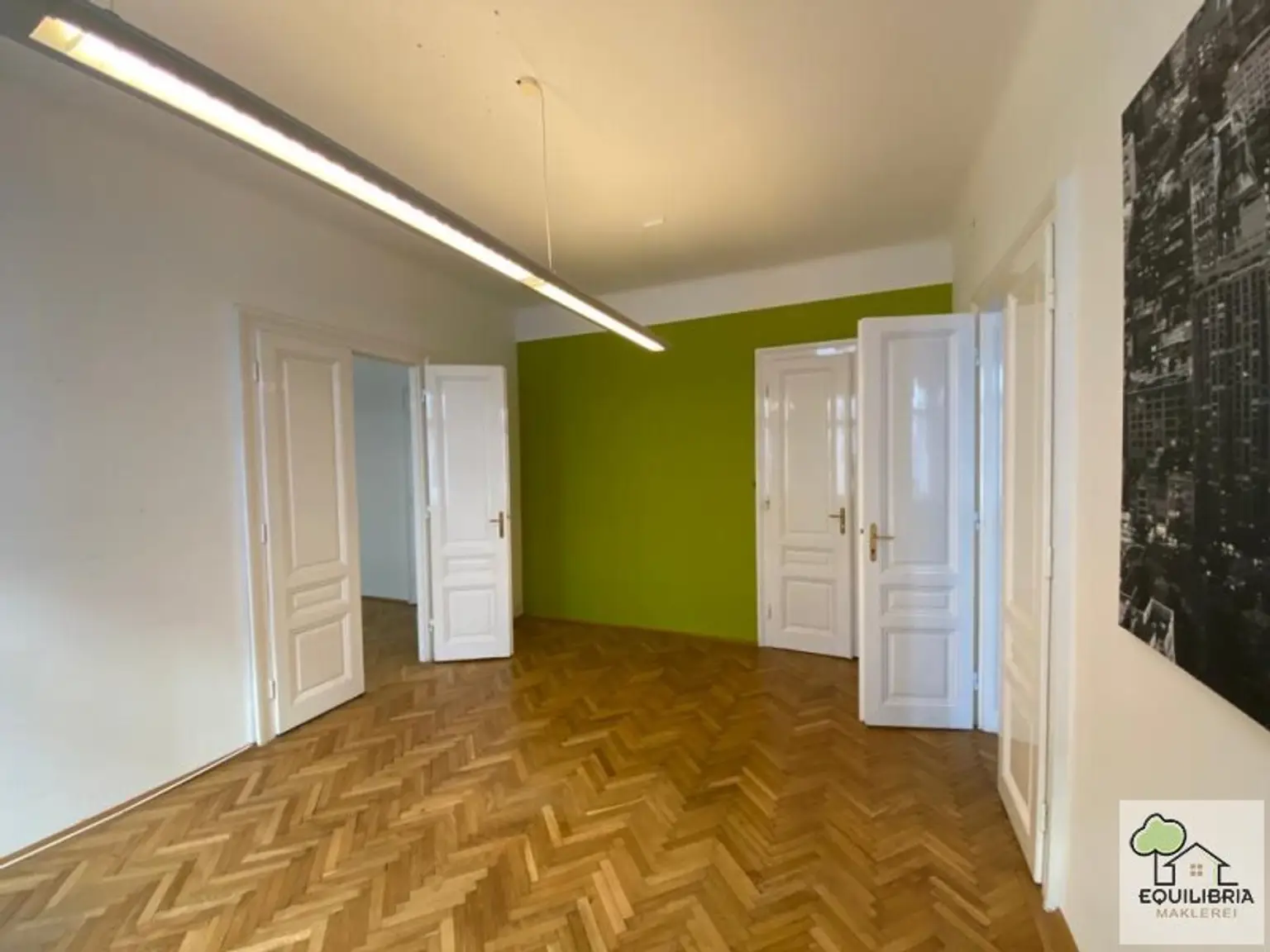 MODERNES ALTBAUBÜRO IN ZENTRALER LAGE