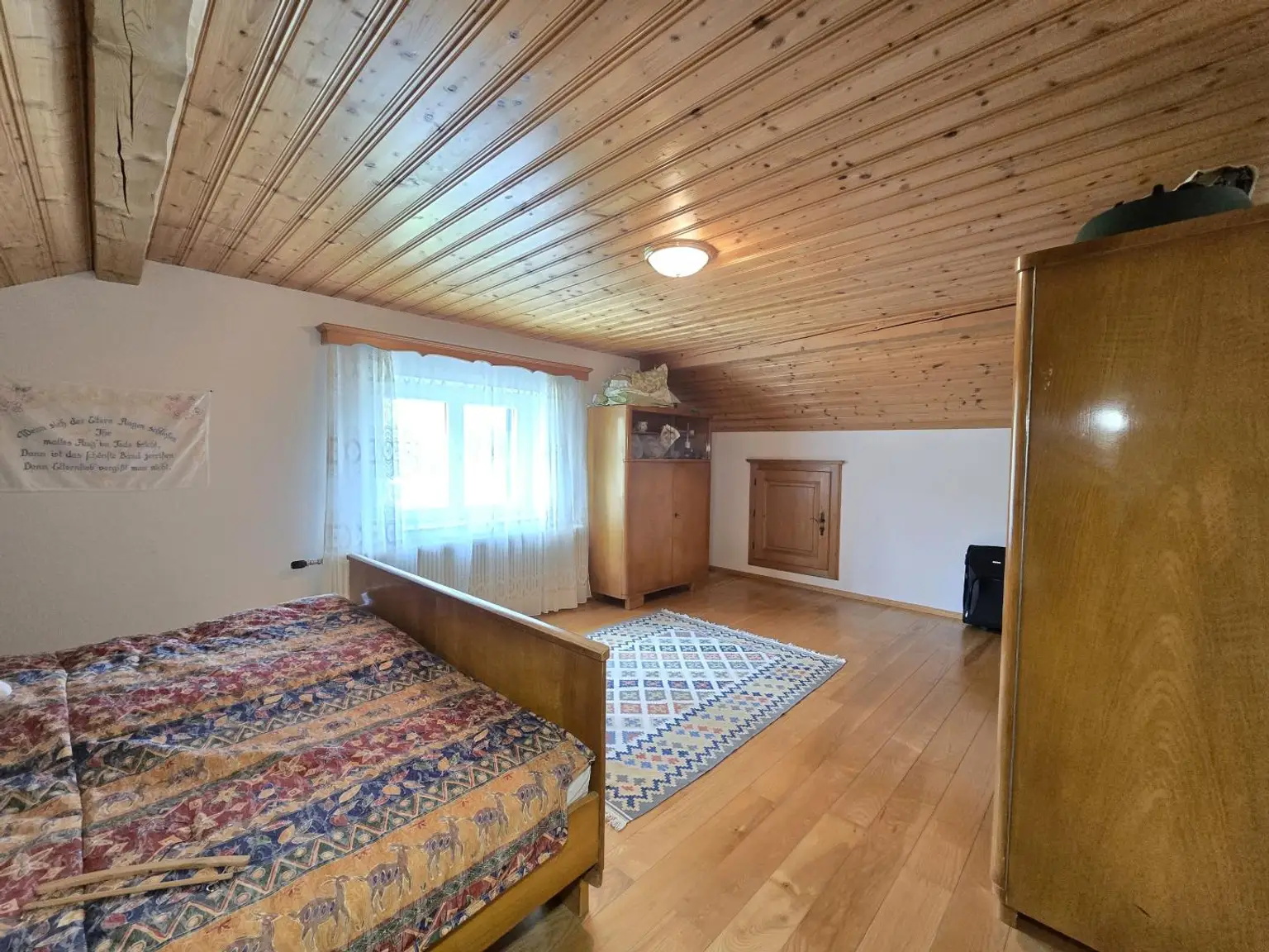 Schlafzimmer im DG