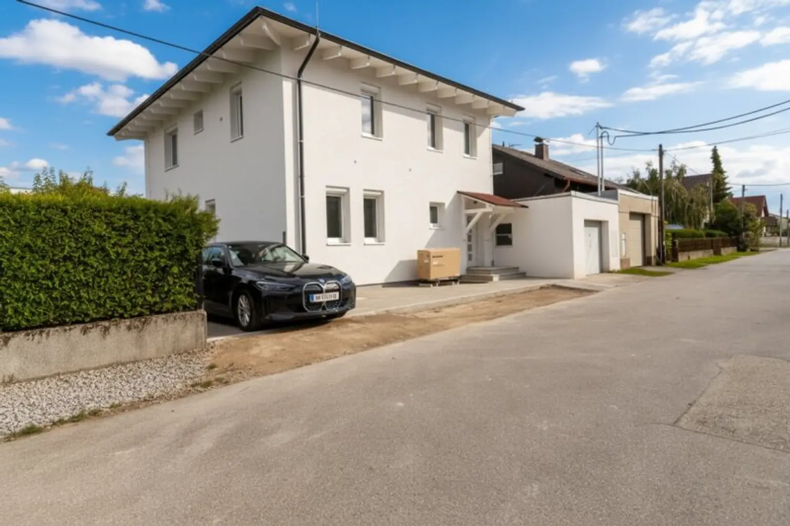 TRAUMHAFTES ERSTBEZUGS-EINFAMILIENHAUS in GERASDORF mit 4 ZIMMER, GARAGE, GARTEN, TERRASSE