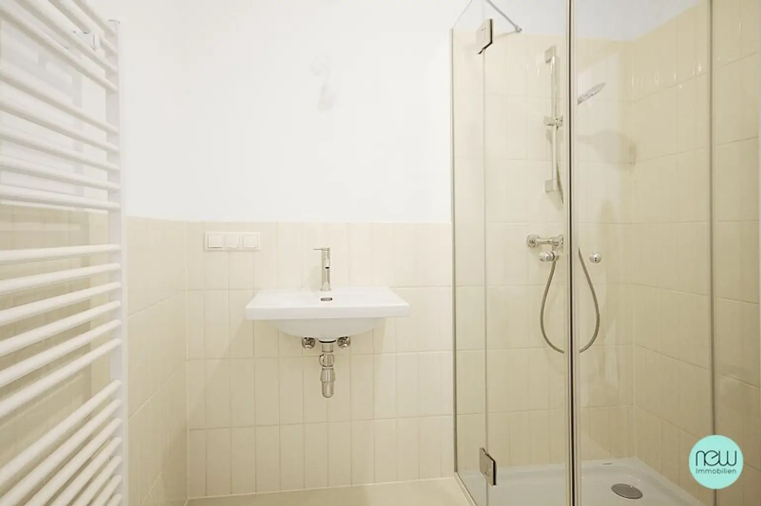 MODERN WOHNEN MIT ALTBAUFLAIR - URBAN IN GRÜNER UMGEBUNG