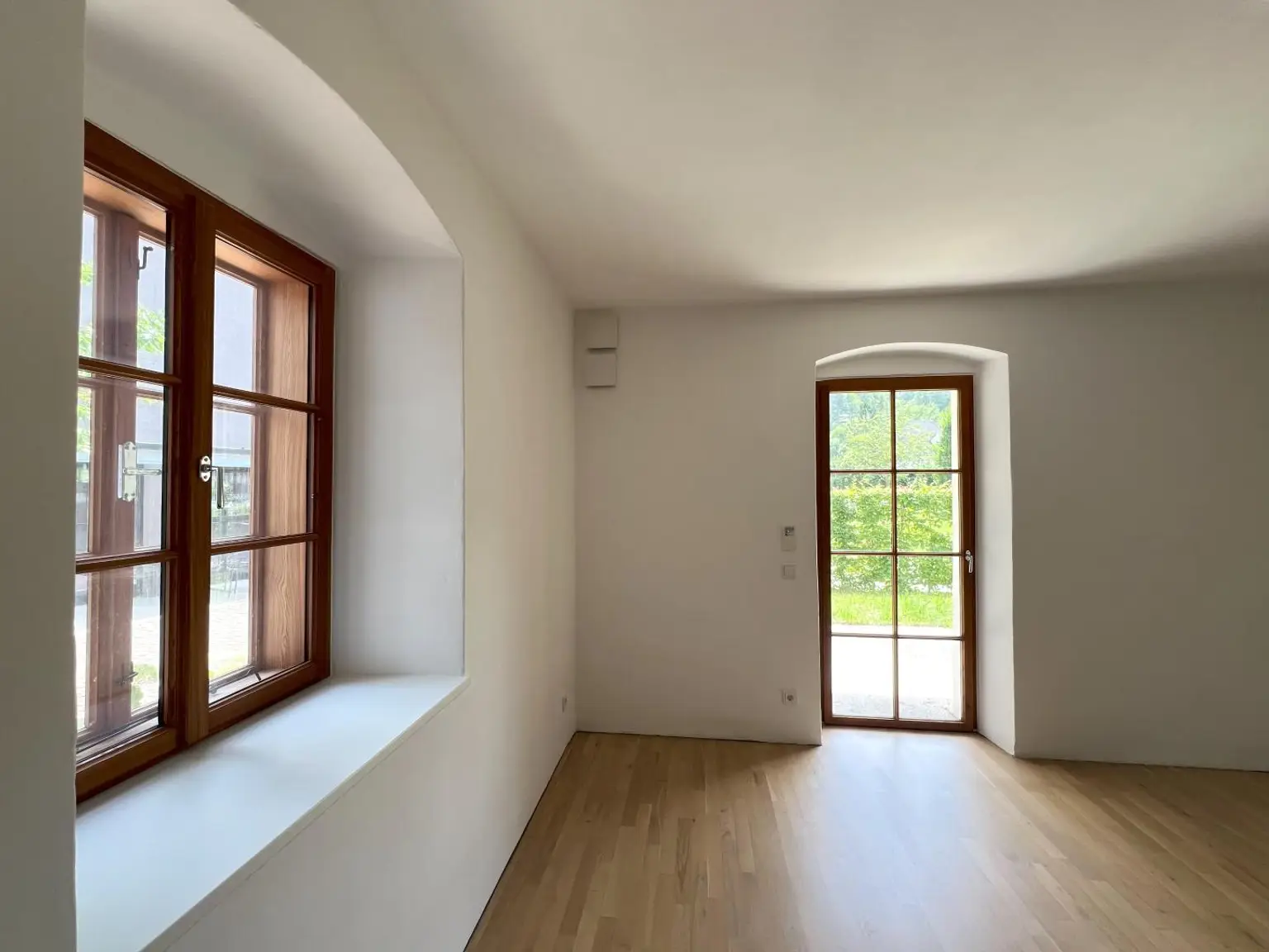 GARTENWOHNUNG - Modernes Wohnen im historischen "Herrenhaus" TOP 4