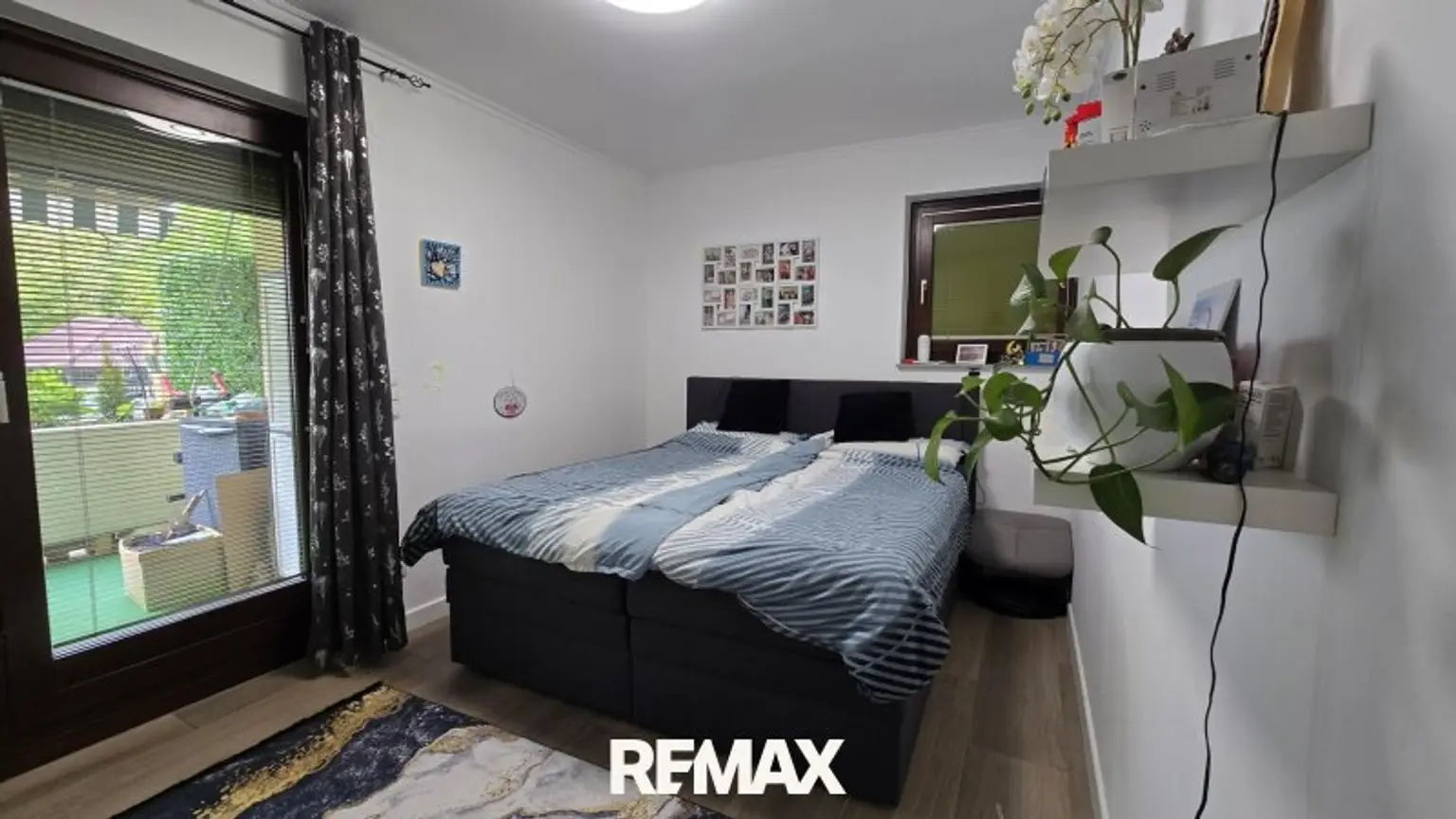11 Schlafzimmer
