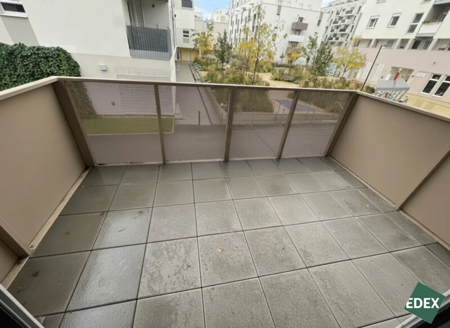 Ab sofort: Moderne 2-Zimmer-Wohnung mit Balkon nahe U1 Rennbahnweg