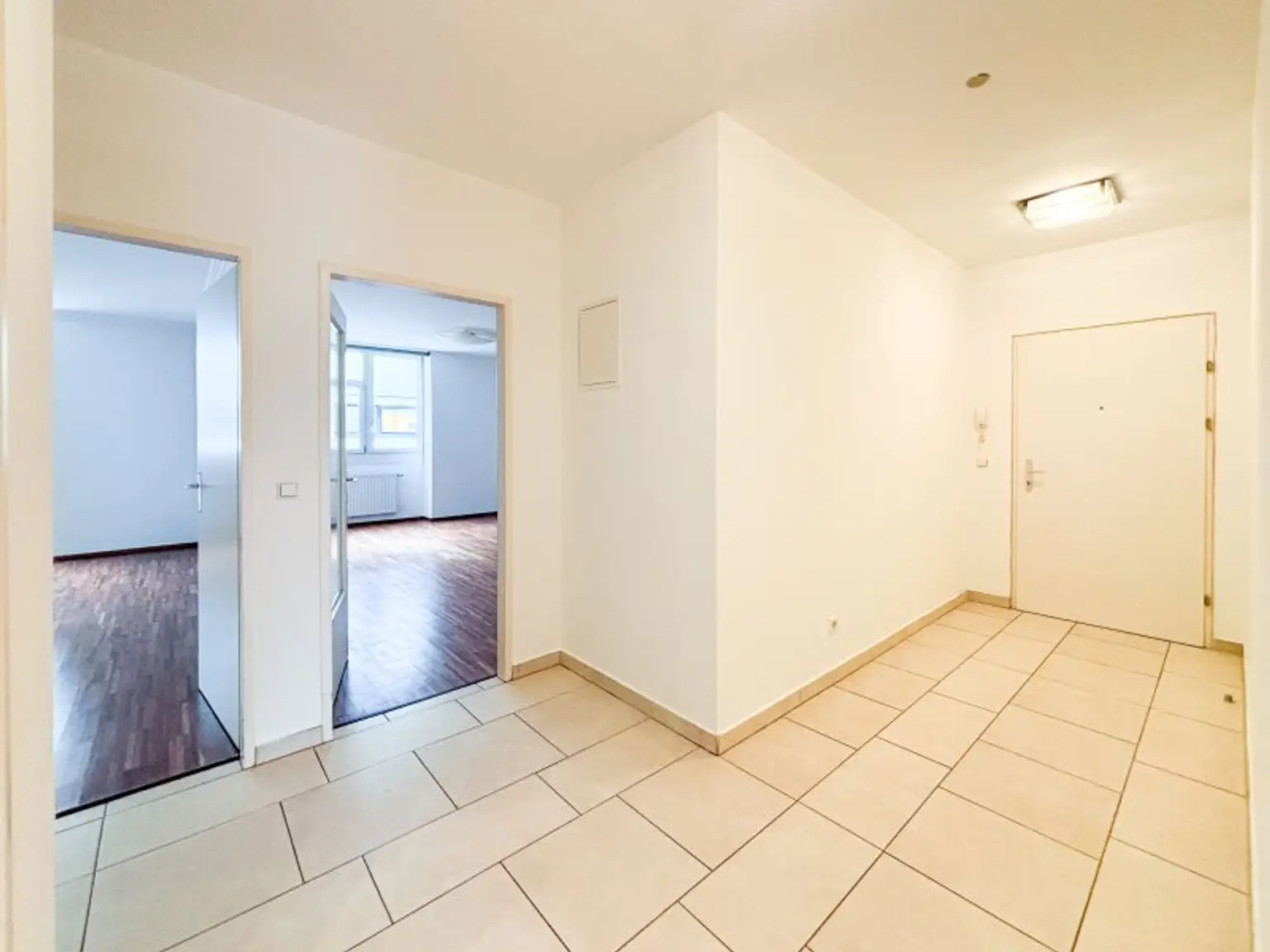 NEUBAUWOHNUNG mit BALKON+GARAGE, Nähe Kircheng./Mariahilfer Str.