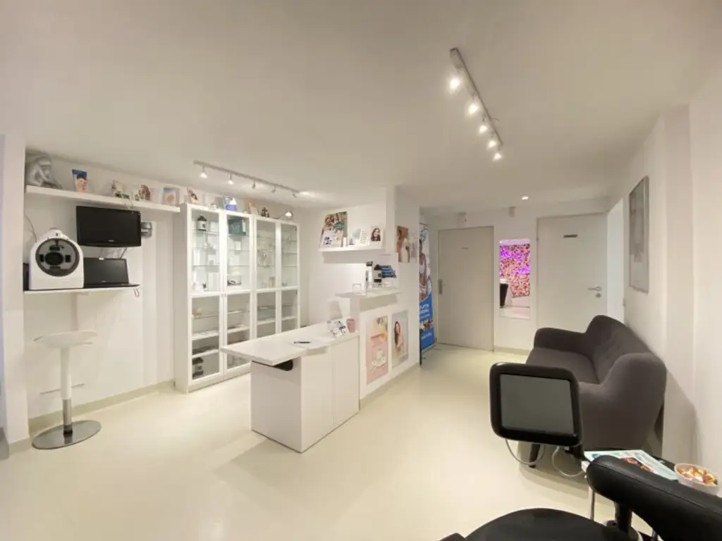 BÜRO oder ORDINATION + U3 Nähe + ca. 100m² TERRASSE + PERFEKTE Lage + SUPER Infrastruktur!