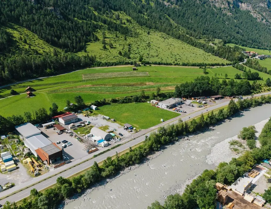 Gewerbegrundstück im Dreiländereck - Beste Lage direkt an der B180 in Pfunds !Flexible Flächen ab 1000m²!