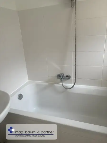 richtig gute 3 Zimmerwohnung neben U1, auch Anlage geeignet