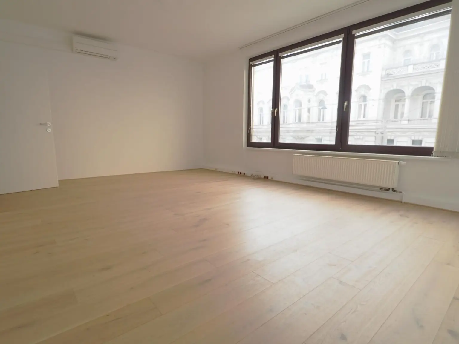 AUSGEZEICHNETE INFRASTRUKTUR - SCHÖNE VERMIETETE 3-ZIMMER-WOHNUNG MIT IDYLLISCHEM GEMEINSCHAFTSGARTEN