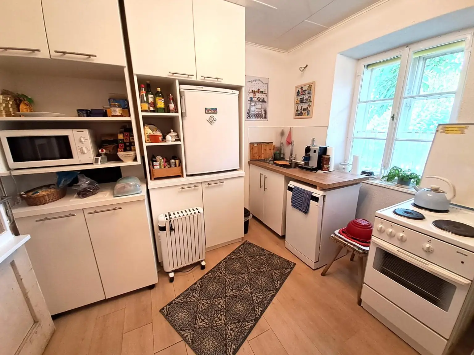 komplett ausgestattet