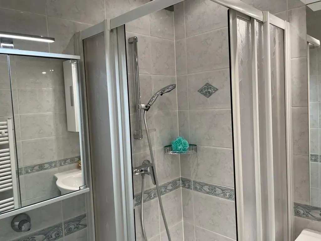 Traumhaft renovierte 2-Zimmer-Wohnung in TOP-Lage