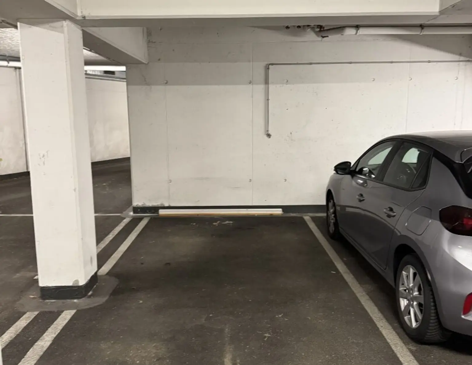 Sichern Sie sich Ihren Tiefgaragenstellplatz in Wels - nur 120 € Miete!