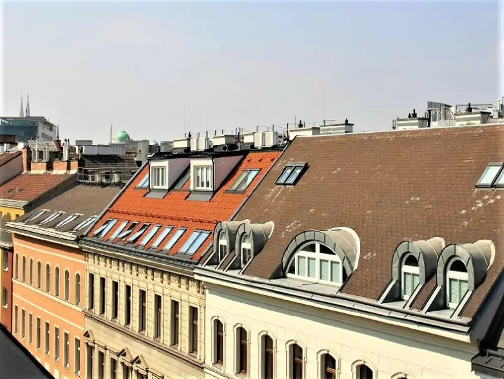 TERRASSENHIT, DACHGESCHOSS, 81 m2 Maisonette mit 12 m2 Terrasse, 3 Zimmer, Küche, Galerie, Wannenbad, Augarten-Nähe