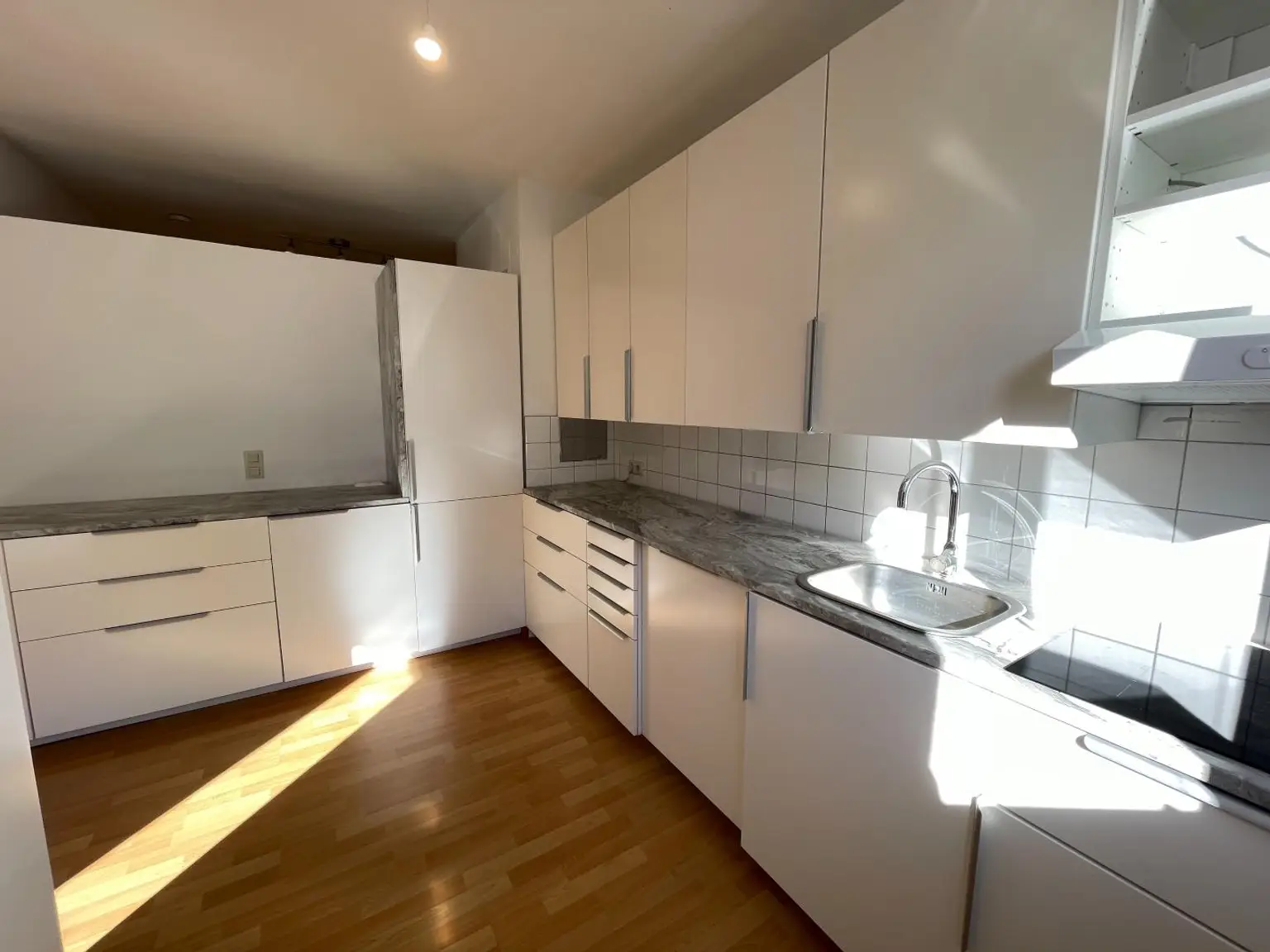 Lichtdurchflutete 3-Zimmer-Wohnung mit Balkon in zentraler Lage