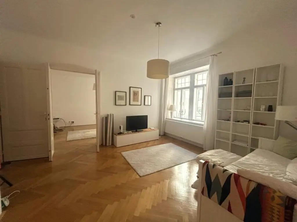 Gepflegte und ruhige Hochparterre Wohnung Nähe Alois Drasche Park