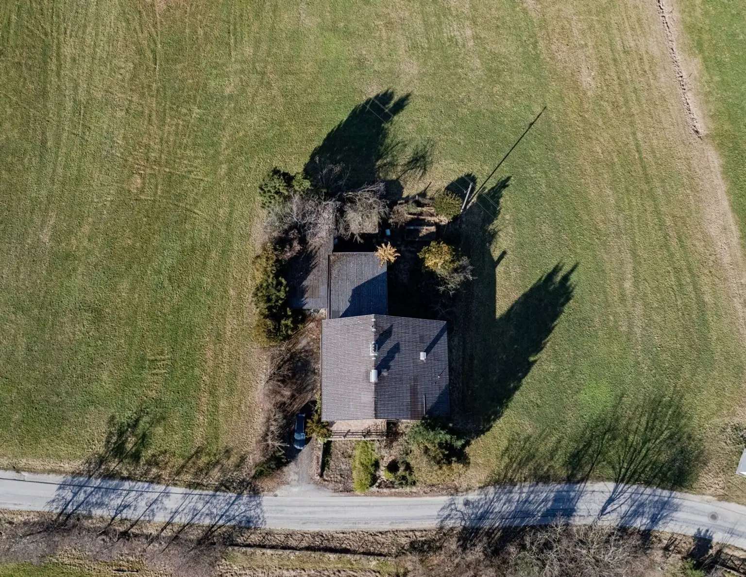 TRAUM VOM HAUS; BEEINDRUCKENDES BAUGRUNDSTÜCK MIT SEE- & BERGBLICK